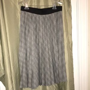 Fun and twirly. NEVER WORN